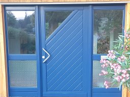 Nachher, Eingangstüre